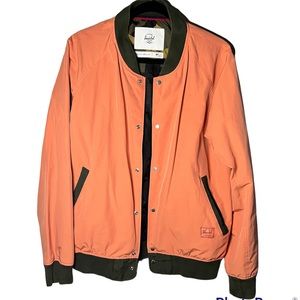 Herschel Supply Company Peach Varsity Bomber
Jacket Men’s Medium